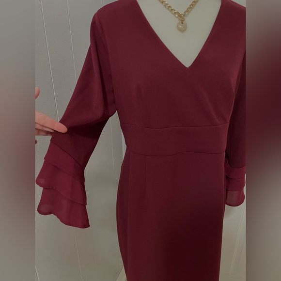 DKNY V-neck dress flutter bell sleeve sheath 12 - Picture 2 of 7